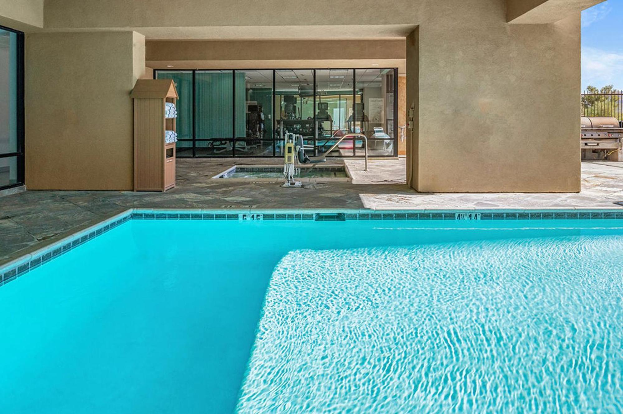 Holiday Inn Express Hotel & Suites Twentynine Palms By Ihg Exterior foto